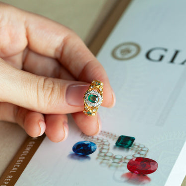 0.53ct natural alexandrite and diamond vintage filigree 18k yellow and white gold ring with color-changing green to purple center stone